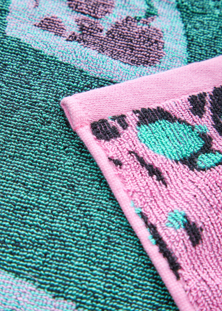 DP Poolside Pro Towel